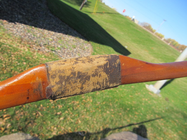 lot 277 image: 70 Old Vintage Archery Bow
