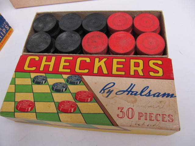 lot 252 image: Lot of Vintage Poker Chips & Checkers