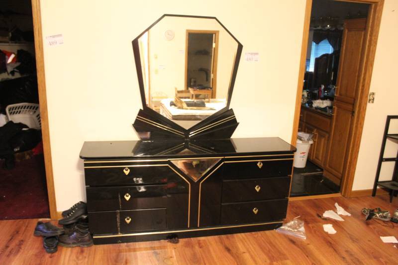 lot 480 image: Bedroom Dresser Cabinet with 2-Door Storage2-Drawers, Vanity Dresser