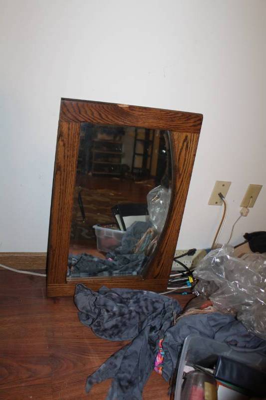 lot 487 image: Wood Frame Wall Mirror
