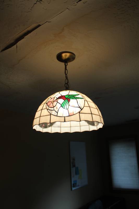 lot 588 image: Chandelier