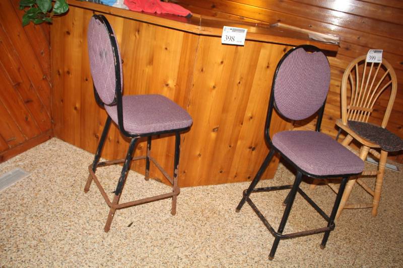 lot 398 image: Lot of (2) Padded Bar Chairs