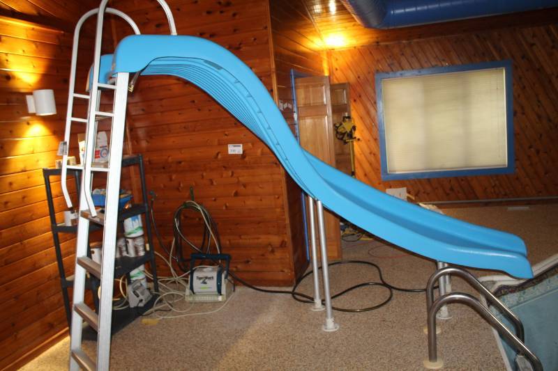 lot 389 image: 10ft. Swimming Pool Slide