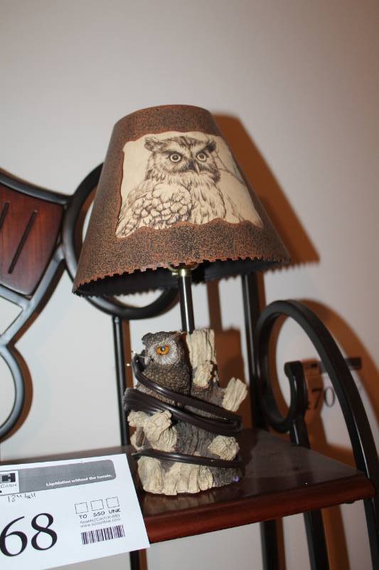 lot 468 image: Owl Table Lamp