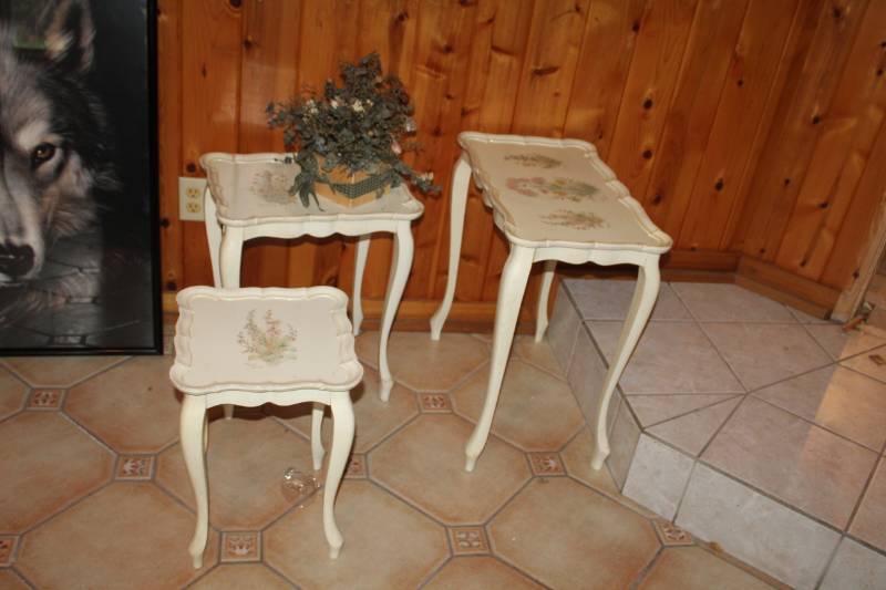 lot 456 image: Lot of (3) Decorative Floral Tables