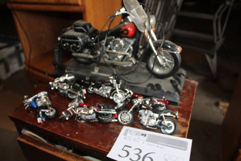 lot 536 image: Harley-Davidson Motorcycle Telephone, Miniature Scale Motorcycles