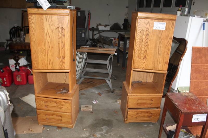 lot 538 image: Lot of (2) The Orman Grubb Company Matching Wood Side Cabinets