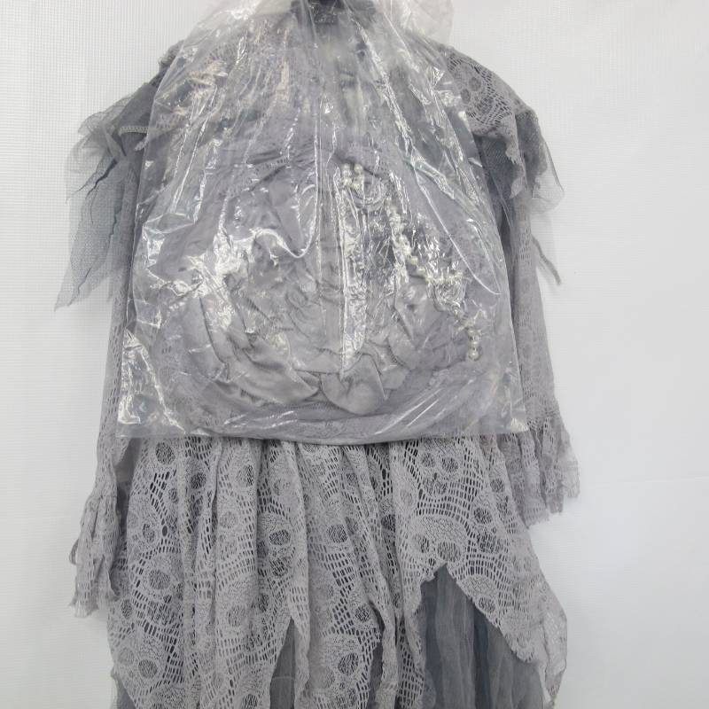 lot 53 image: Girls Vintage Ghost Costume