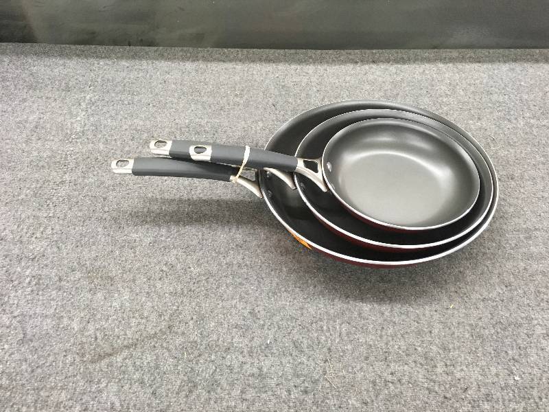 lot 270 image: Tramontina 3 PC Saute Pans, Retail $27.99