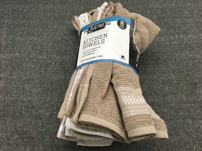 lot 276 image: Town & Country Bistro Kitchen Towels 8 Pk, Retail $12.99