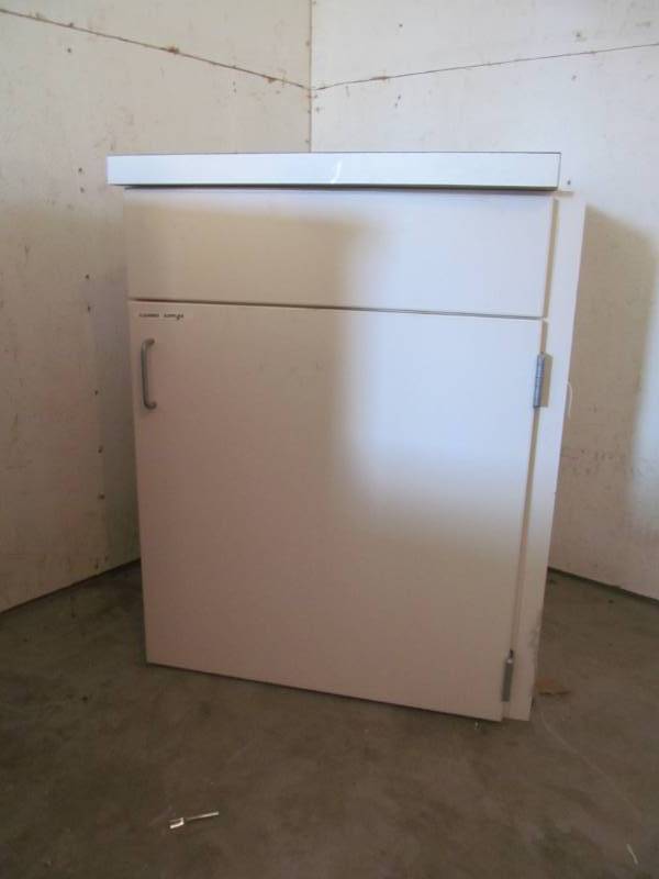 base cabinet
