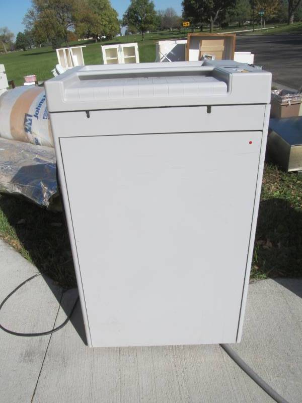 Ideal Destroyer paper shredder