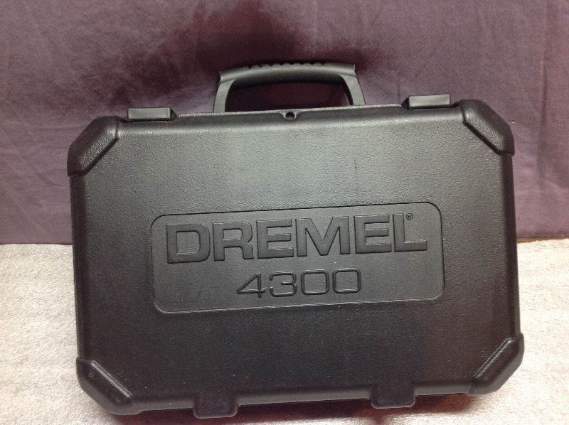 lot 33 image: Dremel 4300