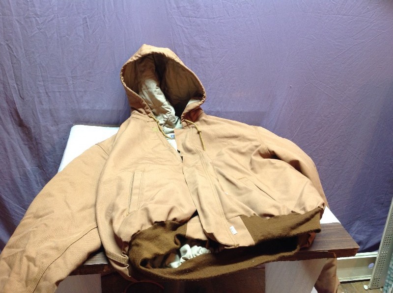 lot 57 image: Carhartt Size 2XL Jacket