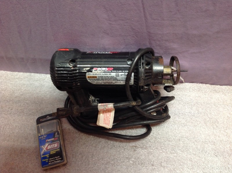 lot 77 image: RotoZip with New Bits