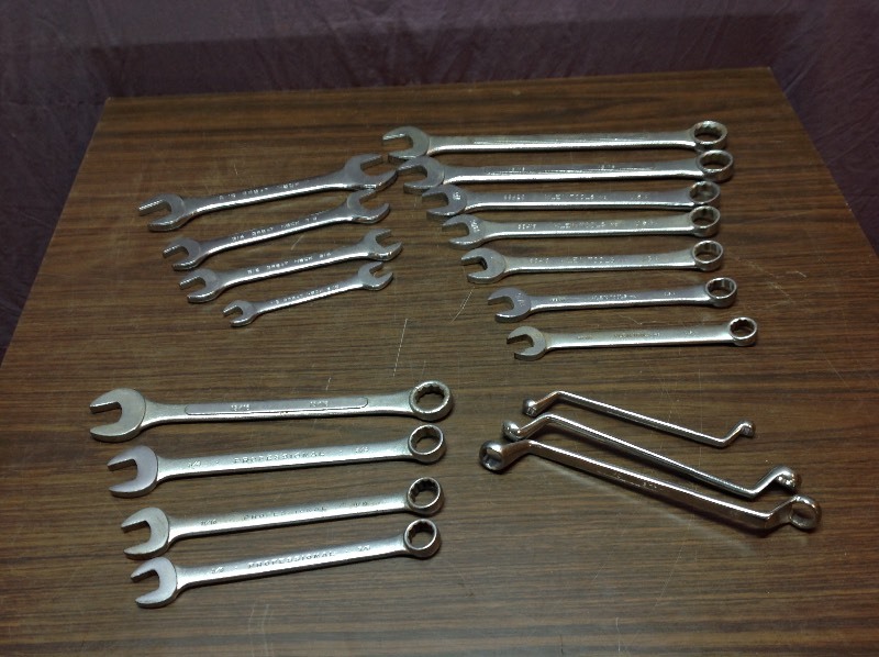 lot 114 image: Wrenches