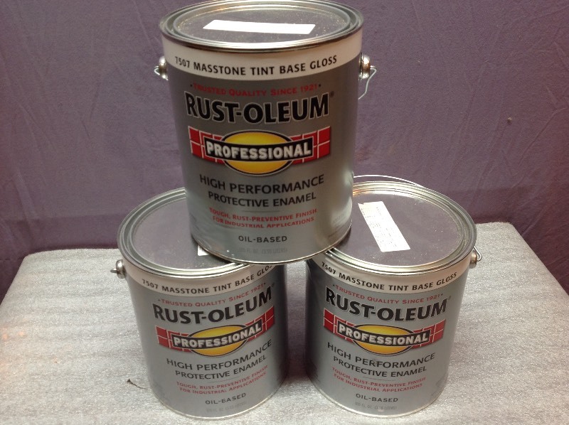 lot 119 image: 3 Gallons Rust-oleum Gloss Emerald Green