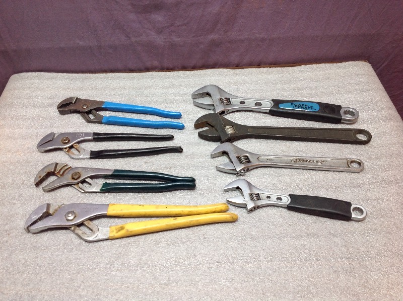 lot 137 image: Wrenches & Pliers