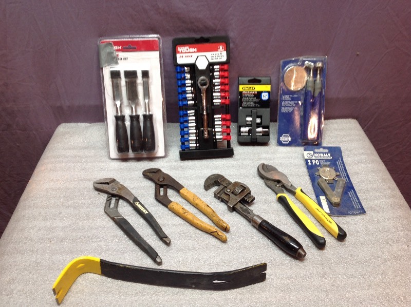 lot 147 image: Tools