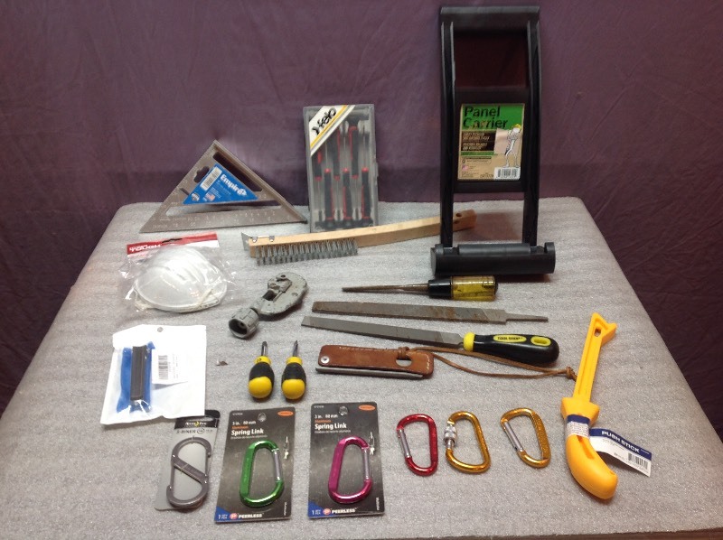 lot 157 image: Tools & Spring Links