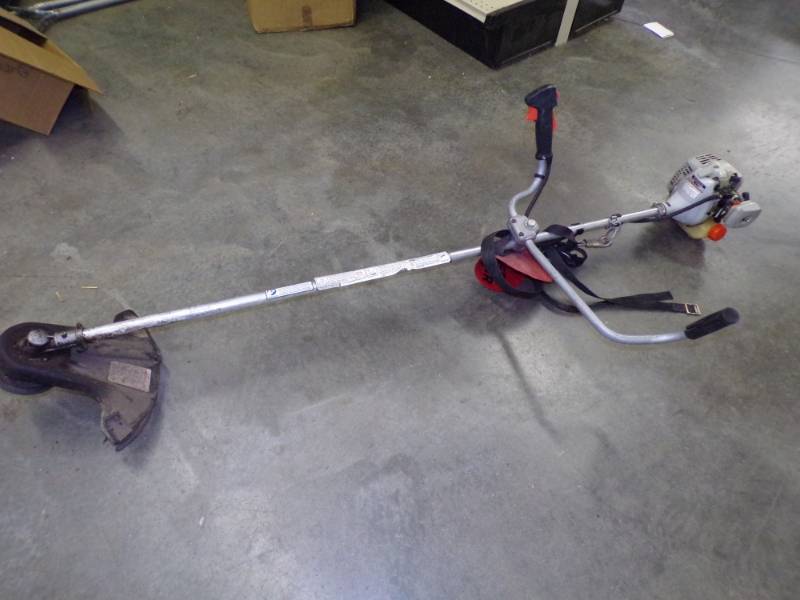 lot 26 image: ECHO String Trimmer