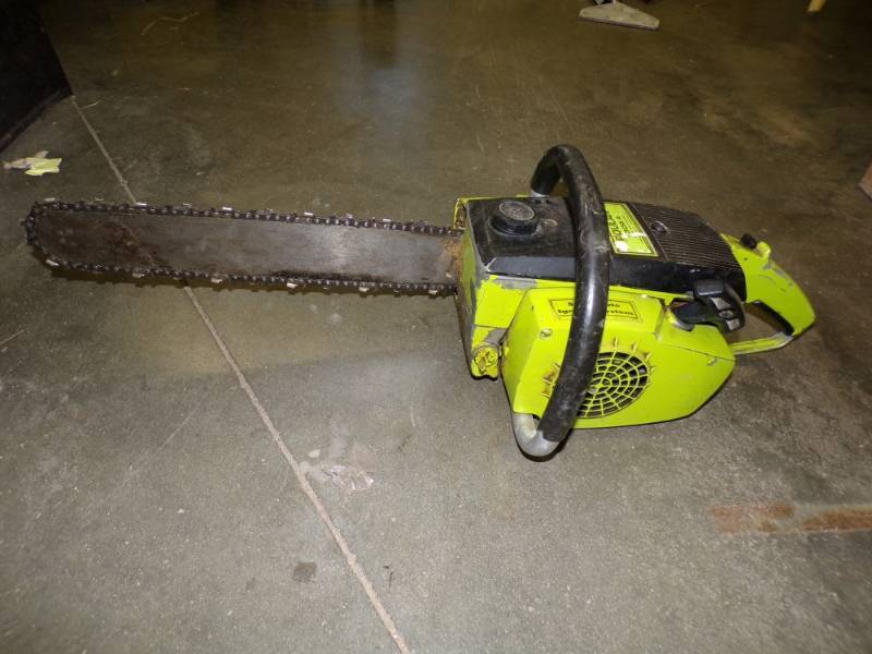 lot 27 image: Poland Chain Saw