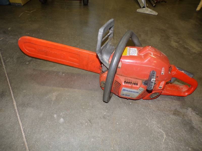 lot 28 image: Husqvarna Chain Saw