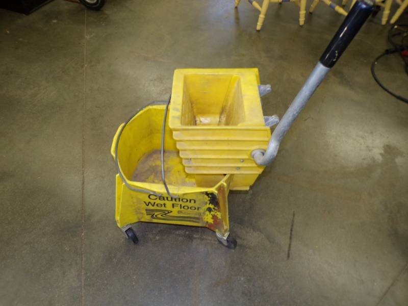 lot 51 image: Mop Bucket