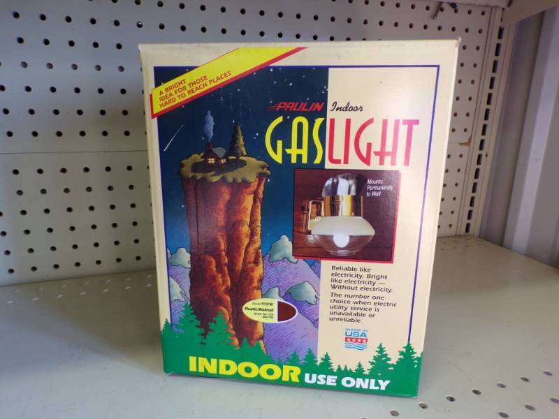 lot 63 image: Gas Light