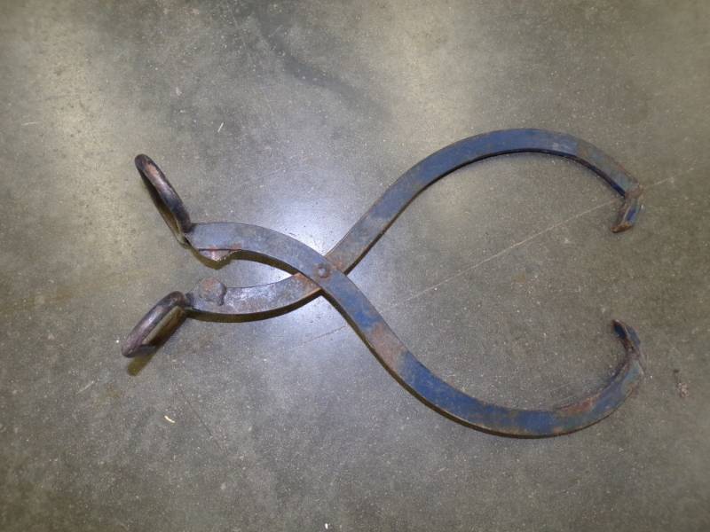 lot 78 image: Ice Hook