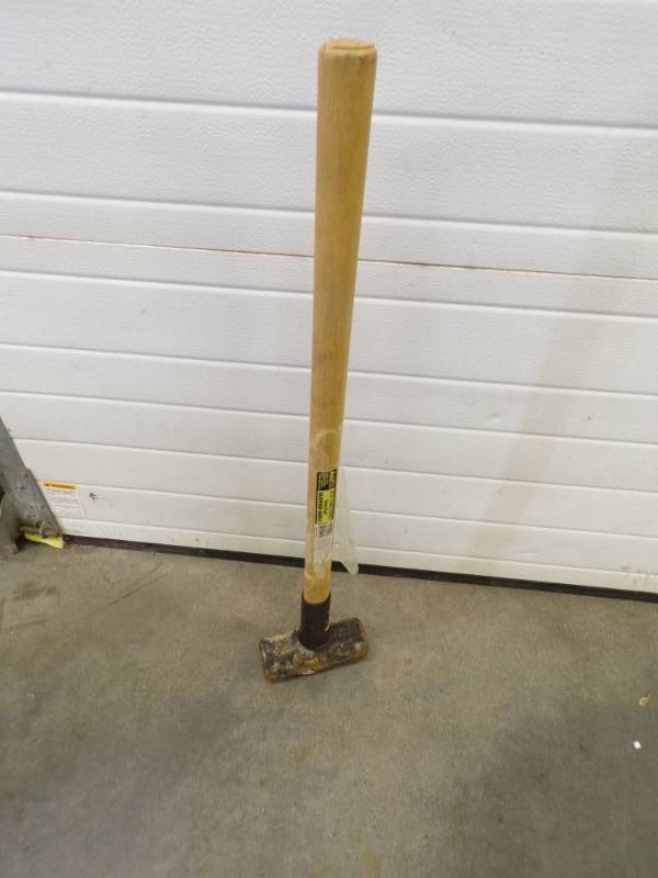 lot 93 image: Sledge Hammer