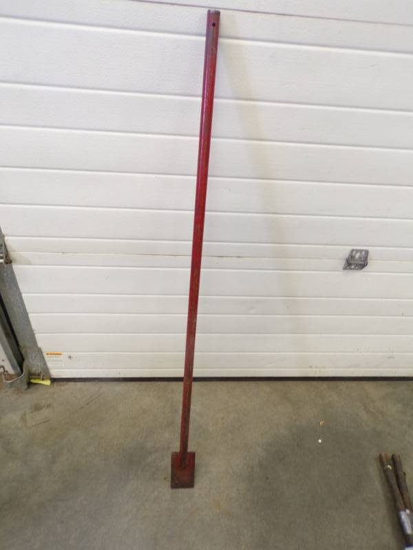 lot 94 image: Ice Chisel