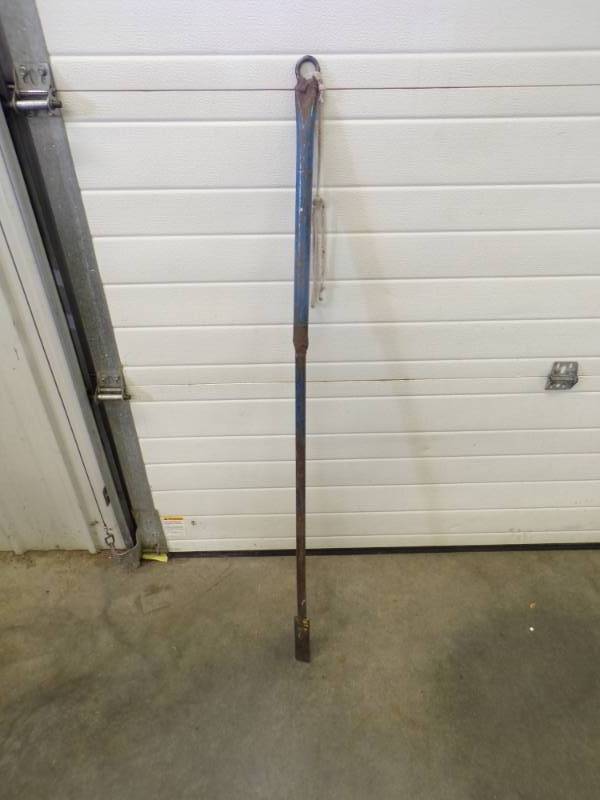 lot 95 image: Ice Chisel