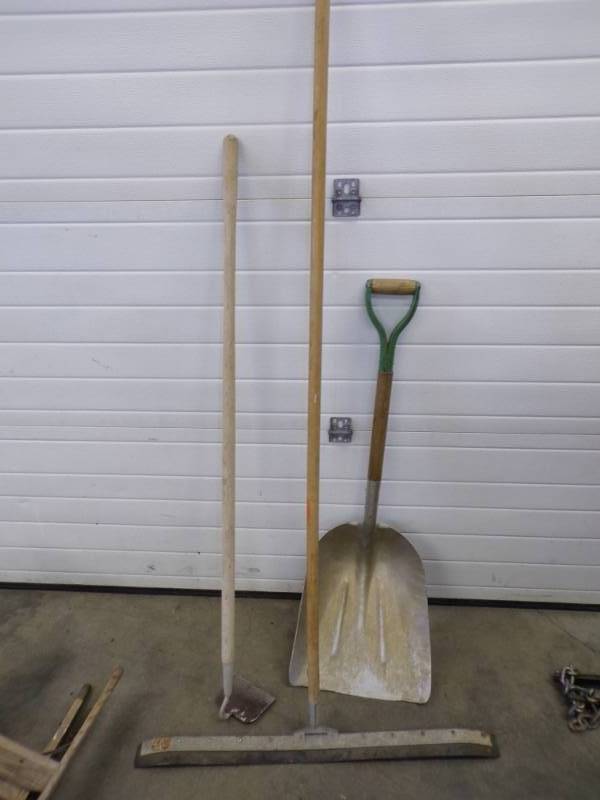 lot 98 image: Shovel, Squeegee and Hoe