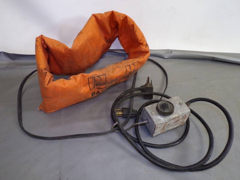 lot 103 image: Battery Warmer and Thermostat