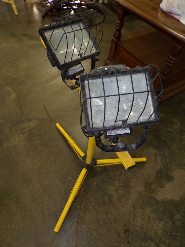 lot 106 image: Double Work Light