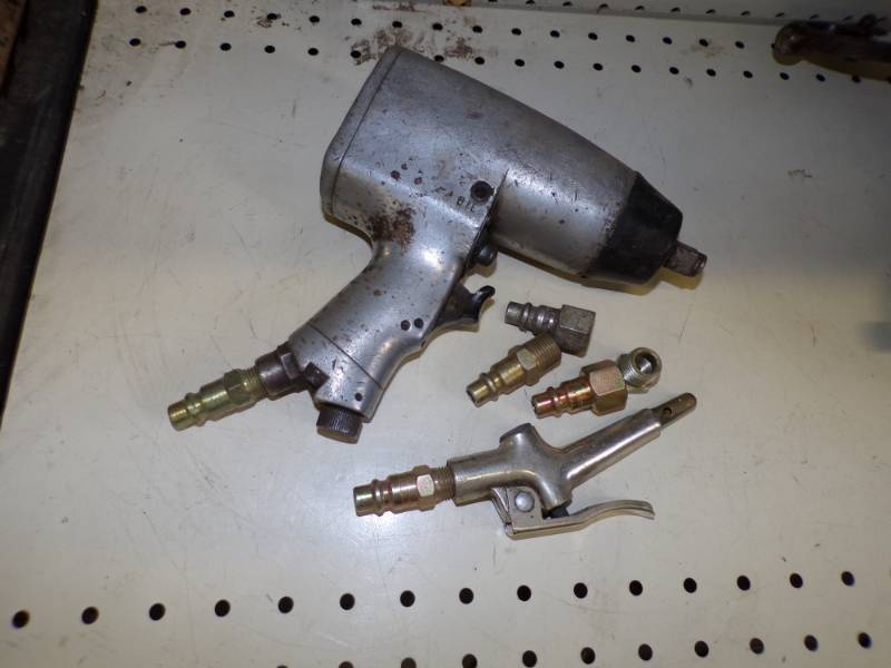 lot 131 image: Impact Wrench and Air Blower