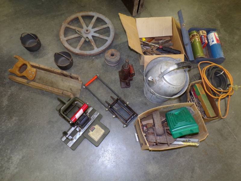 lot 141 image: Assorted Tools