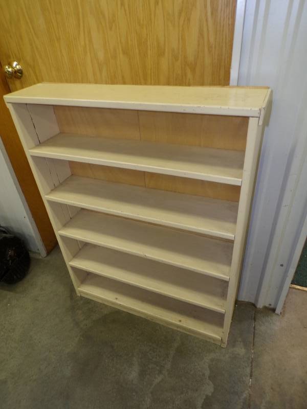 lot 148 image: Wood Shelf