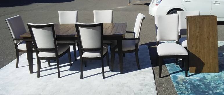 Dining Set By Kincaid Table 40x74x30 With 2 Leaves (18 In), 8-Chairs (2-With Arms)