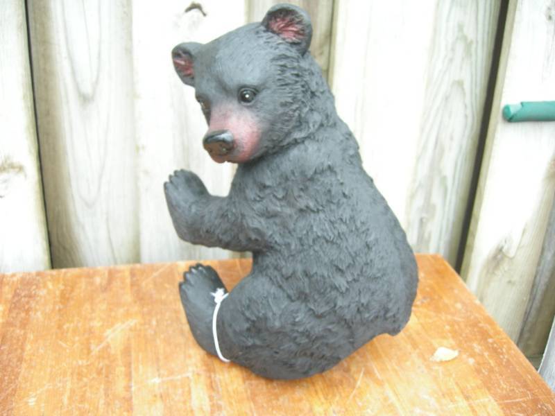 lot 7 image: Bear Toilet Paper Dispenser