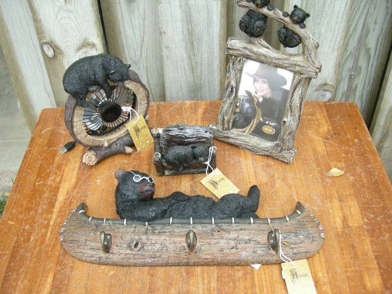lot 8 image: Black Bear Decor