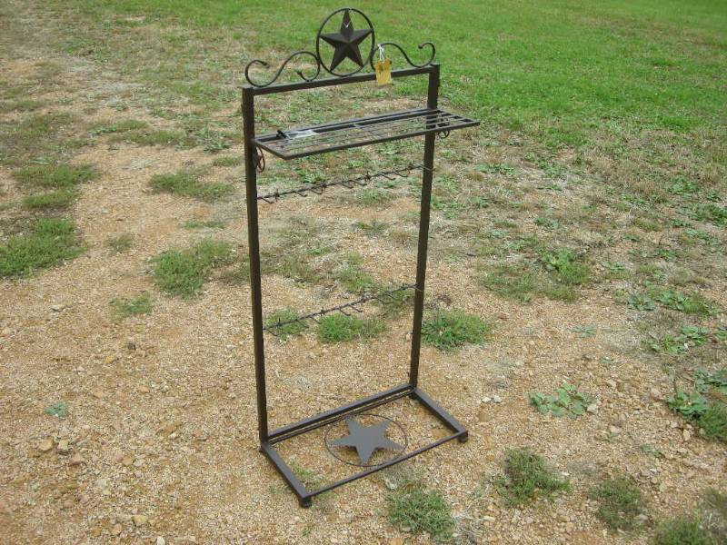 lot 17 image: Metal Star Boot Rack