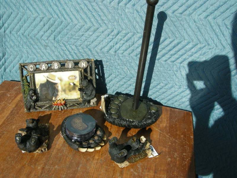 lot 45 image: Black Bear Decor