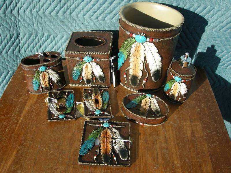 lot 60 image: WesternFeather Bathroom Set Decor