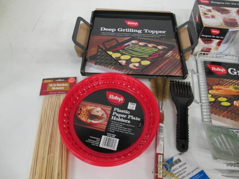 Master Griller Accessory Set - $85retail