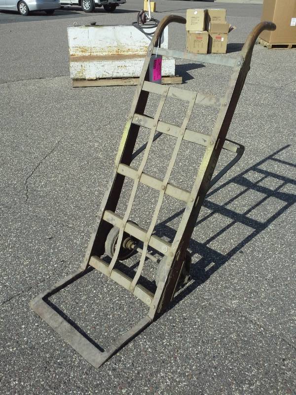 lot 114 image: Industrial 2-Wheel Hand Truck