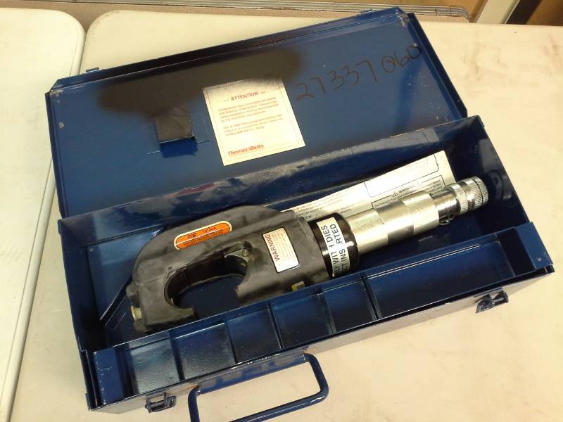 lot 122 image: T&B 14-Ton C-Yoke Hydraulic Crimping Tool 13100A, Case