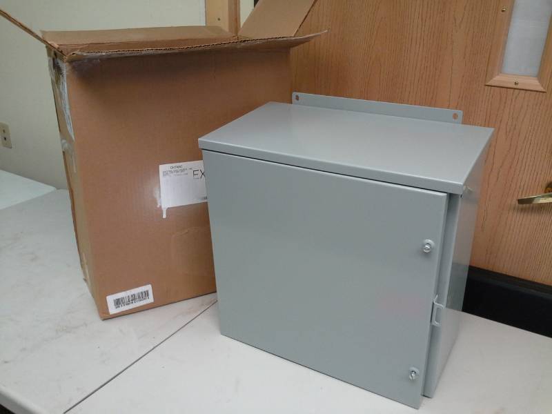 lot 131 image: Hoffman Enclosures Inc. Cutout Box