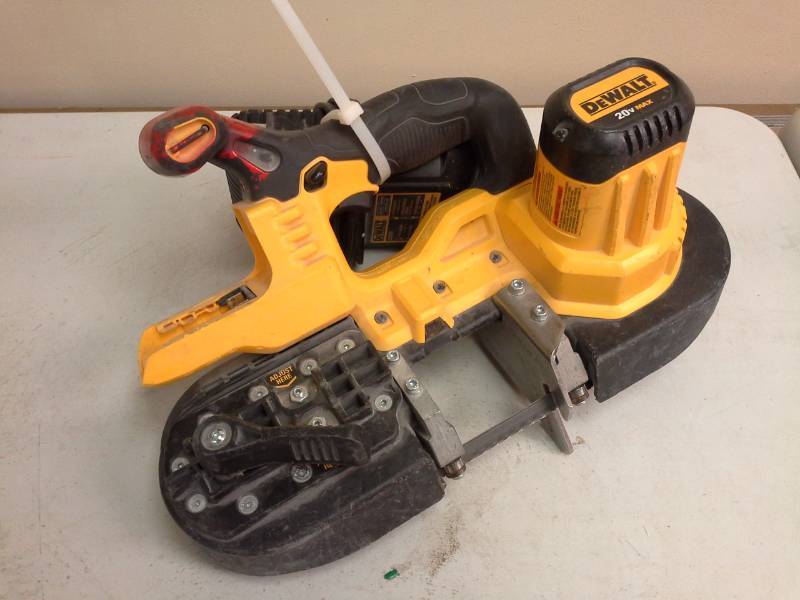 lot 136 image: DeWalt DCS371 20VDC Cordless Band Saw